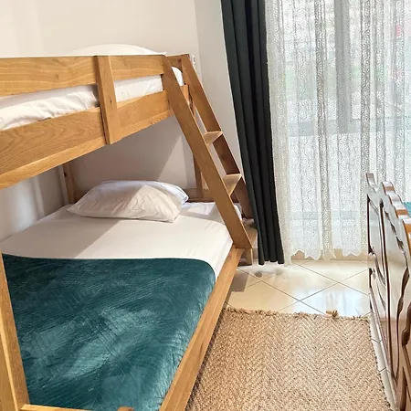 , Beach-house Free Parking Apartment